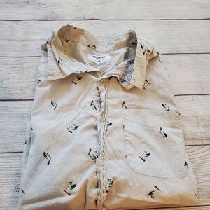 Old Navy men's white printed short sleeve button down.  Size XXL.